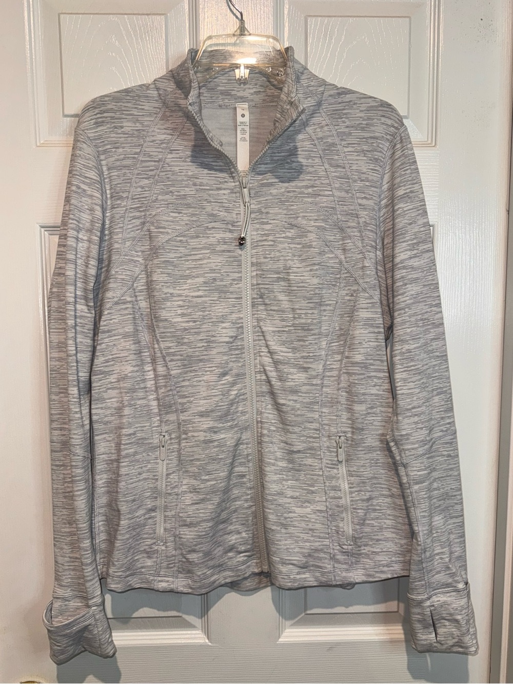 lululemon athletica Light Heather Gray Full-Zip Define Jacket. Size 16